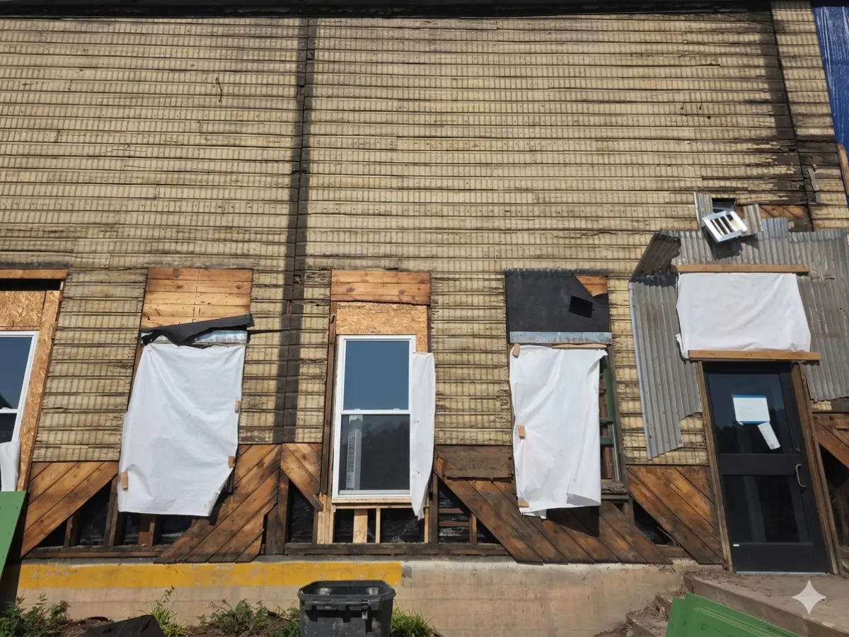Damaged sidings